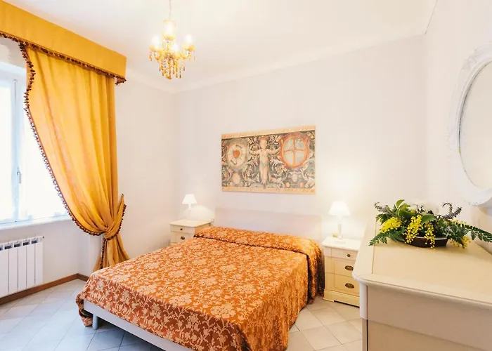 Ca' Da Vinci Apartment Noli